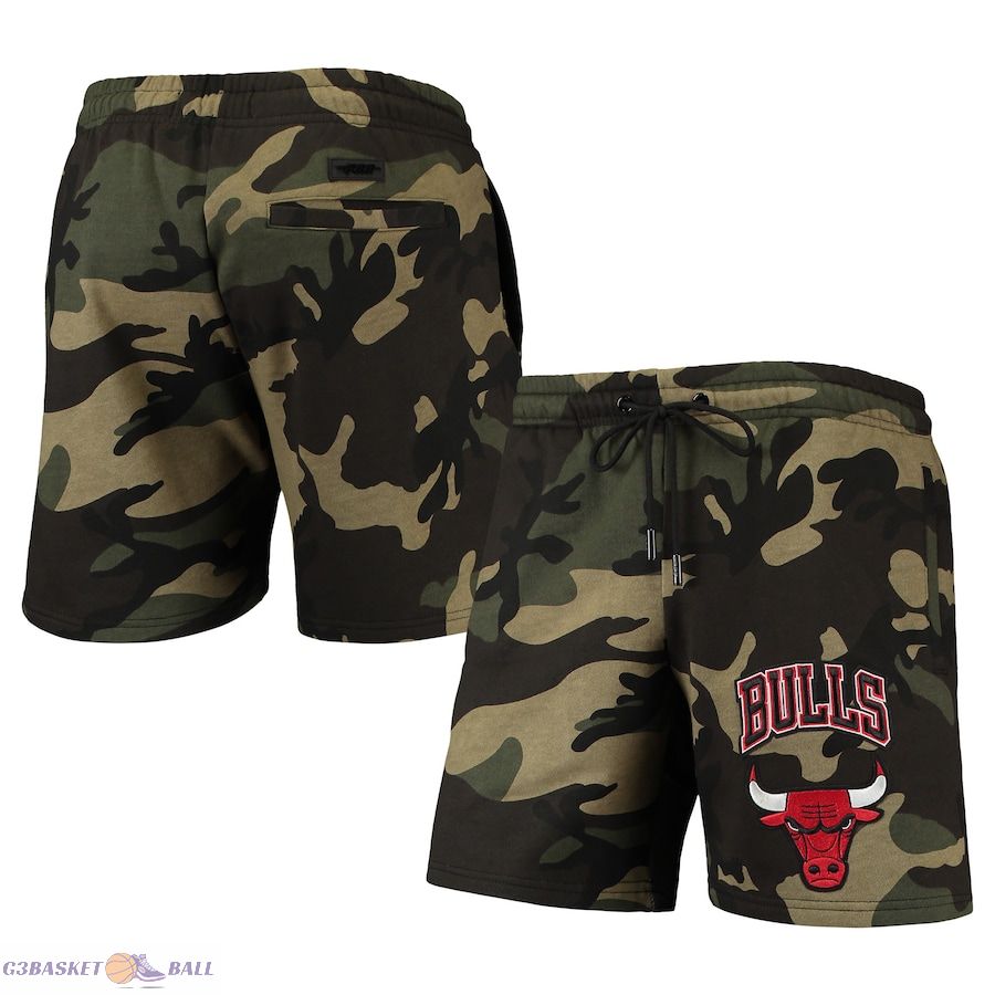 Men's Chicago Bulls Pro Standard Camo Team Shorts